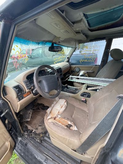 1997 Land Rover Discovery Location - Imports - Row 19 - Stock # H53253