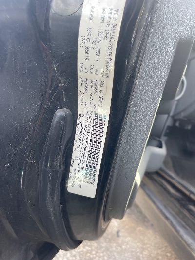 2006 Jeep Commander Location - Chrysler - Row 42 - Stock # H53345