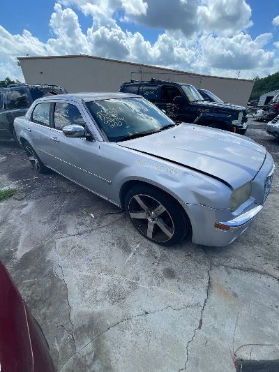 2006 Chrysler 300 Location - Chrysler - Row 42 - Stock # H53359