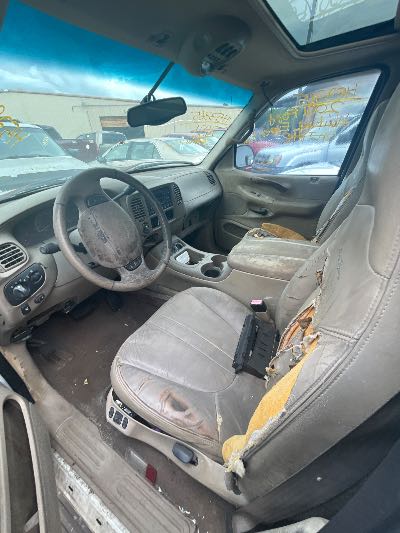 2001 Ford Expedition Location - Large Trucks & Vans - Row 24 - Stock # H53365
