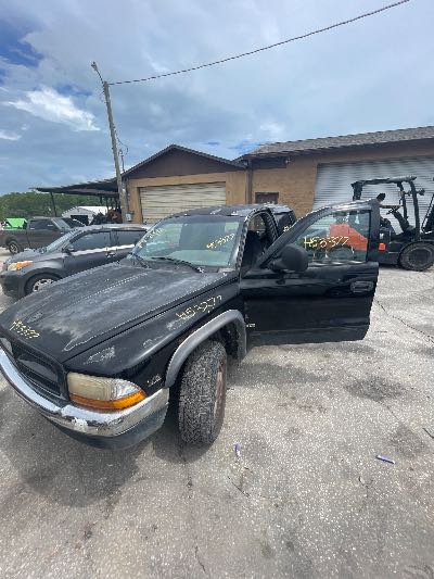 2000 Dodge Dakota Location - Large Trucks & Vans - Row 22 - Stock # H53377