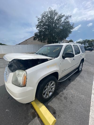 2011 GMC Yukon Location - Large Trucks & Vans - Row 24 - Stock # H53374