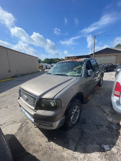 2004 Ford F-150 Location - Large Trucks & Vans - Row 22 - Stock # H53293