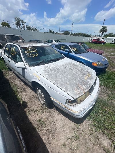 1991 Mercury Cougar Location - Ford - Row 36 - Stock # H53282