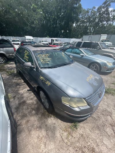 2006 Volkswagen Passat Sedan Location - Imports - Row 26 - Stock # H53285