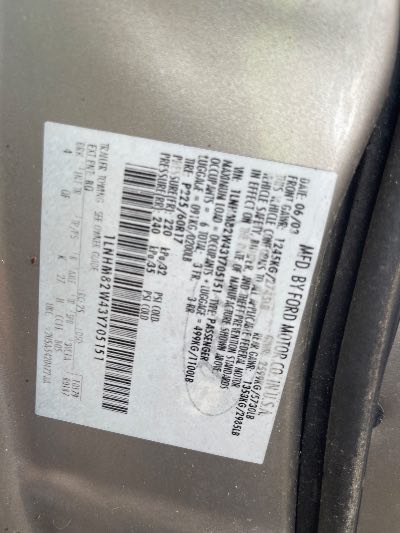 2003 Lincoln Town Car Location - Ford - Row 32 - Stock # H53309