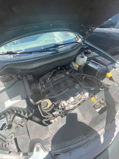 2005 Chrysler Pacifica Location - Chrysler - Row 42 - Stock # H53402