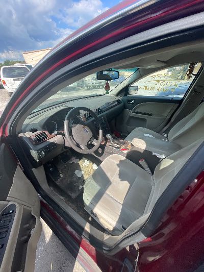 2008 Ford Taurus Location - Ford - Row 25 - Stock # H53378