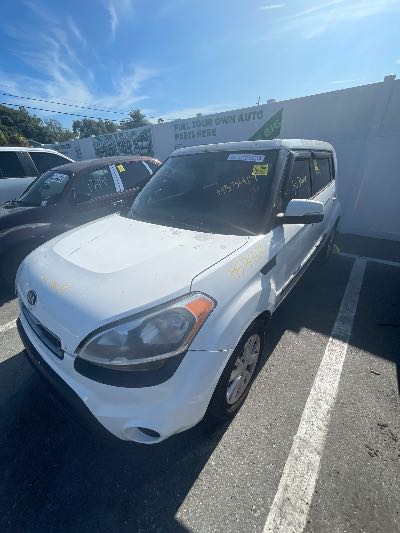 2013 Kia Soul Location - Imports - Row 5 - Stock # H53419