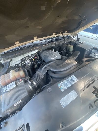 2002 GMC Yukon Location - Large Trucks & Vans - Row 28 - Stock # H53199