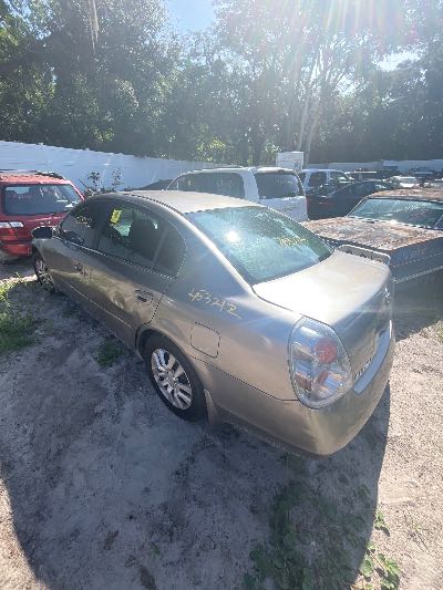 2005 Nissan Altima Location - Imports - Row 5 - Stock # H53212