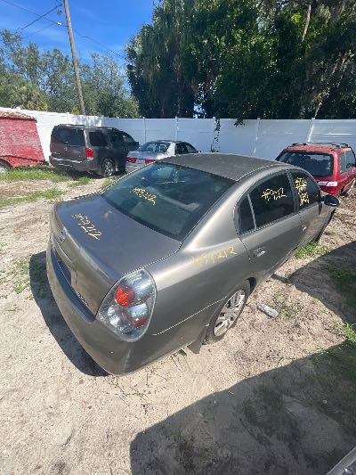 2005 Nissan Altima Location - Imports - Row 5 - Stock # H53212