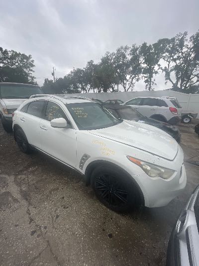2010 INFINITI FX35 Location - Imports - Row 6 - Stock # H53440
