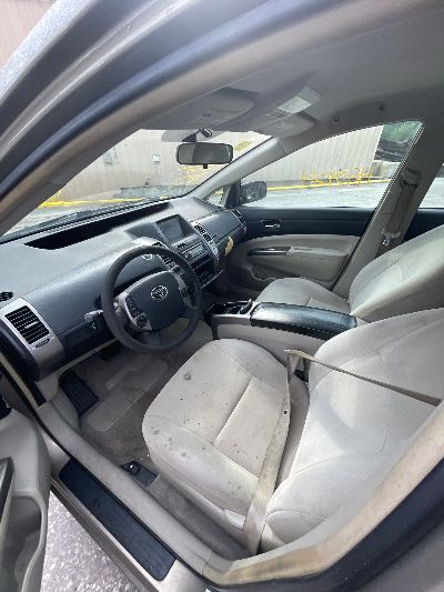 2006 Toyota Prius Location - Imports - Row 6 - Stock # H53424