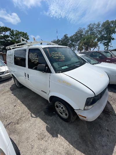2004 Chevrolet Astro Cargo Van Location - GM - Row 33 - Stock # H53480