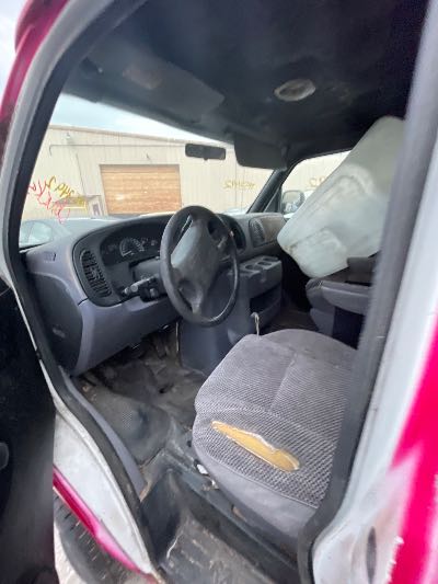 1999 Dodge Ram Van Location - Large Trucks & Vans - Row 25 - Stock # H53492