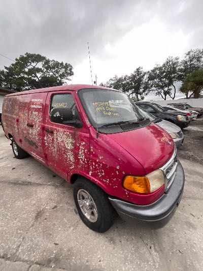 1999 Dodge Ram Van Location - Large Trucks & Vans - Row 25 - Stock # H53492