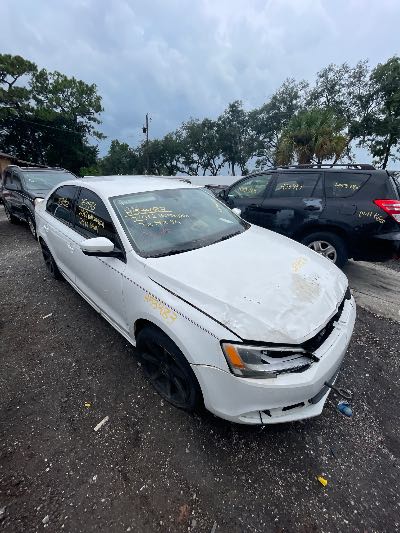 2012 Volkswagen Jetta Sedan Location - Imports - Row 10 - Stock # H53483