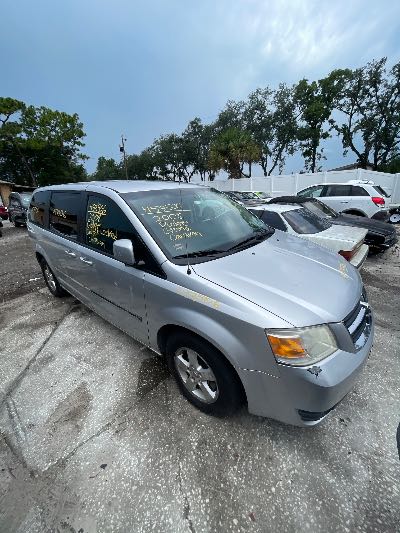2008 Dodge Grand Caravan Location - Chrysler - Row 44 - Stock # H53506