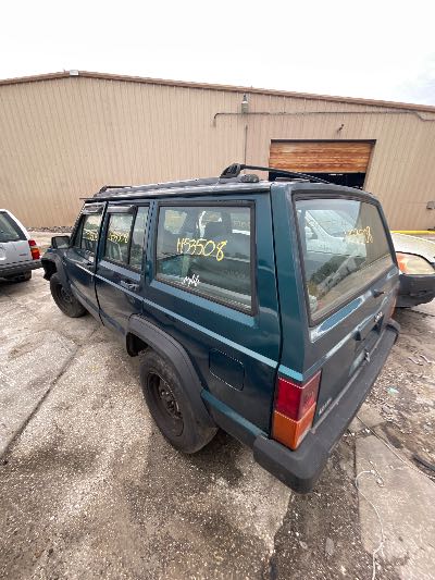 1995 Jeep Cherokee Location - Chrysler - Row 44 - Stock # H53508