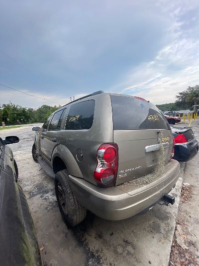 2006 Dodge Durango Location - Large Trucks & Vans - Row 24 - Stock # H53489