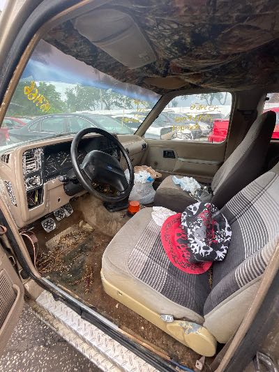 1991 Ford Ranger Location - Ford - Row 26 - Stock # H53466