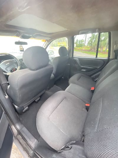 2002 Jeep Grand Cherokee Location - Chrysler - Row 43 - Stock # H53526