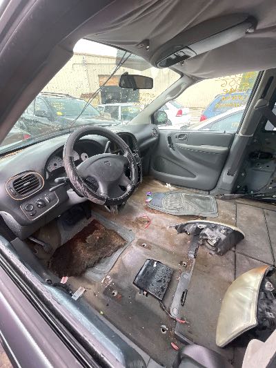 2006 Dodge Grand Caravan Location - Chrysler - Row 44 - Stock # H53547
