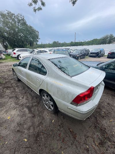2005 Volvo S60 Location - Imports - Row 29 - Stock # H53477
