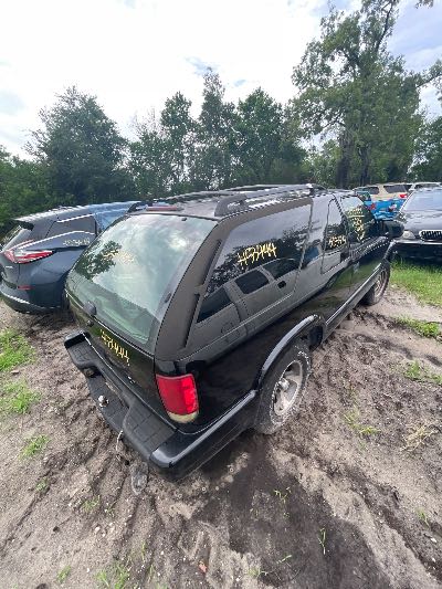 2004 Chevrolet Blazer Location - GM - Row 39 - Stock # H53444