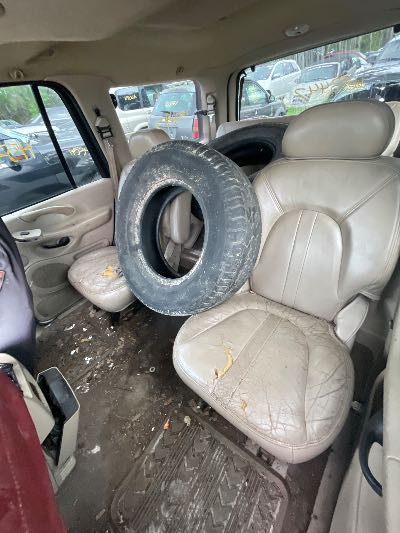 2001 Ford Expedition Location - Large Trucks & Vans - Row 29 - Stock # H53447