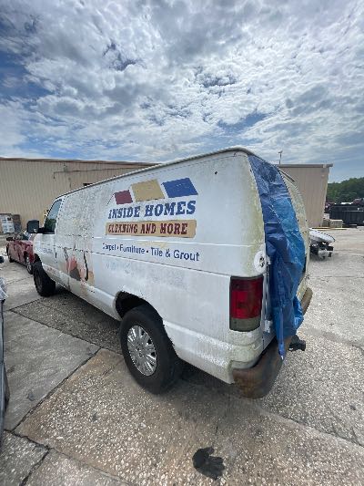 2007 Ford Econoline Cargo Van Location - Large Trucks & Vans - Row 25 - Stock # H53556