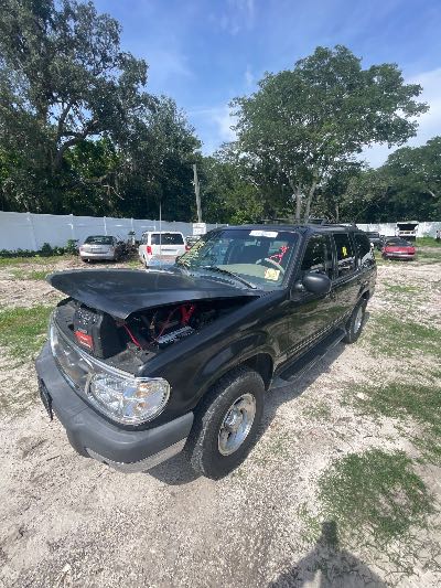 1999 Ford Explorer Location - Ford - Row 34 - Stock # H53192