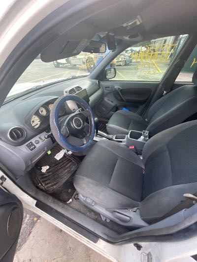 2003 Toyota RAV4 Location - Imports - Row 11 - Stock # H53564