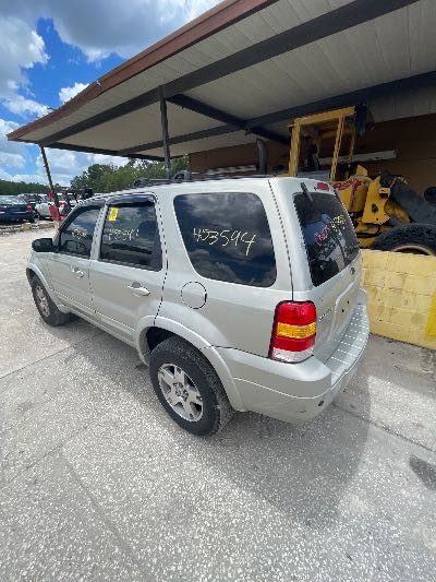 2005 Ford Escape Location - Ford - Row 27 - Stock # H53594