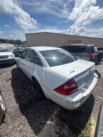 2005 Ford Five Hundred Location - Ford - Row 28 - Stock # H53614