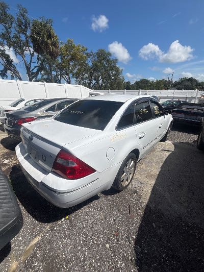 2005 Ford Five Hundred Location - Ford - Row 28 - Stock # H53614