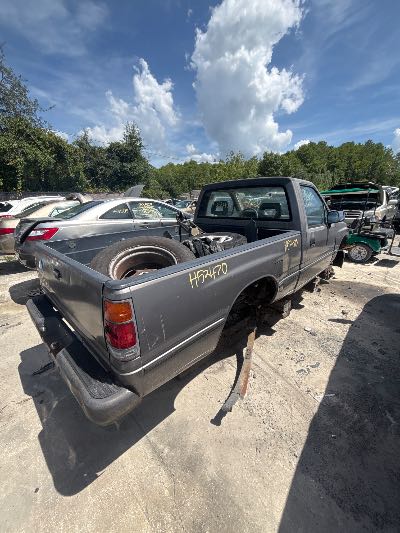1989 Isuzu Pickups Location - Imports - Row 13 - Stock # H52470