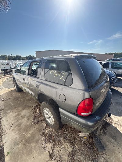 2003 Dodge Durango Location - Chrysler - Row 45 - Stock # H53642