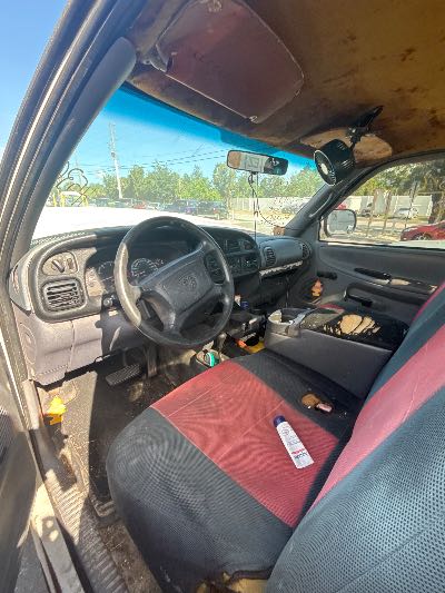 2001 Dodge Ram 2500 Location - Large Trucks & Vans - Row 26 - Stock # H53664