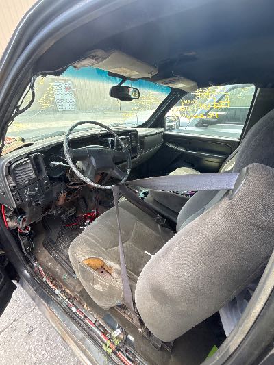 2005 Chevrolet Silverado 1500 Location - Large Trucks & Vans - Row 26 - Stock # H53655