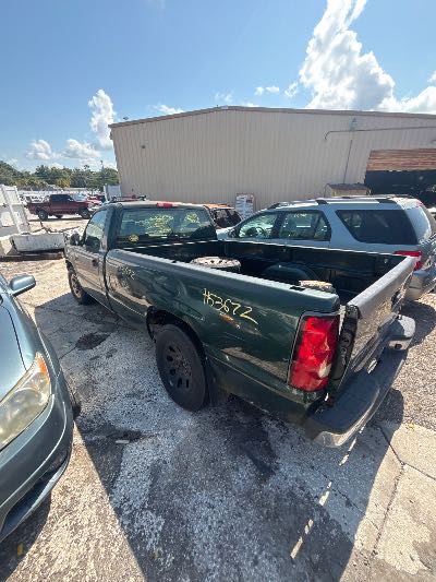 2006 Chevrolet Silverado 1500 Location - Large Trucks & Vans - Row 26 - Stock # H53672