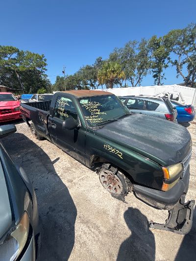 2006 Chevrolet Silverado 1500 Location - Large Trucks & Vans - Row 26 - Stock # H53672