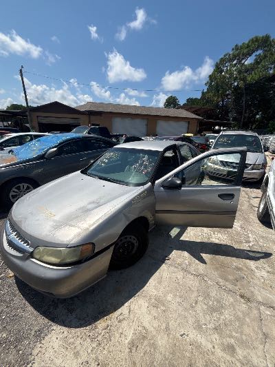 2001 Nissan Altima Location - Imports - Row 16 - Stock # H53707