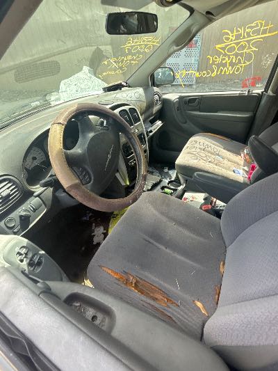 2007 Chrysler Town & Country LWB Location - Chrysler - Row 45 - Stock # H53146