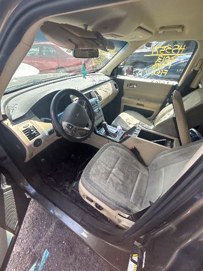 2013 Ford Flex Location - Ford - Row 29 - Stock # H53571