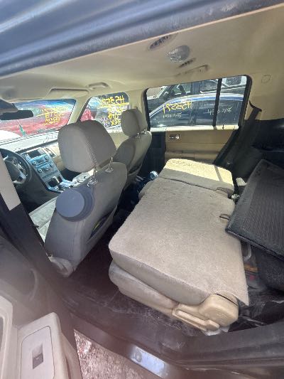 2013 Ford Flex Location - Ford - Row 29 - Stock # H53571