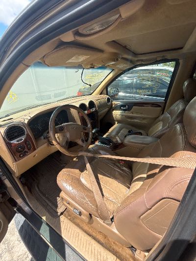 2002 GMC Envoy Location - GM - Row 37 - Stock # H53733