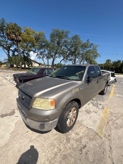 2005 Ford F-150 Location - Large Trucks & Vans - Row 27 - Stock # H53755