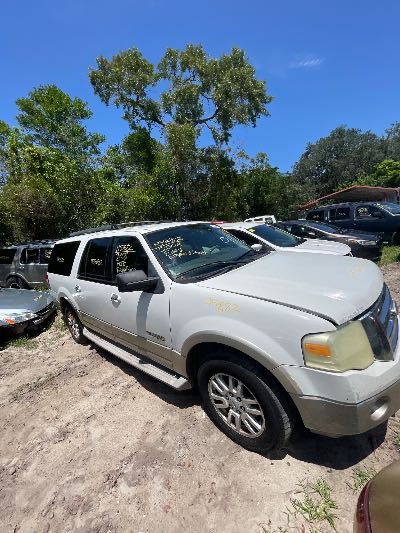 2008 Ford Expedition EL Location - Large Trucks & Vans - Row 29 - Stock # H53682